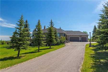 38 Marquis Meadows Place SE Calgary, AB T3S 0A6