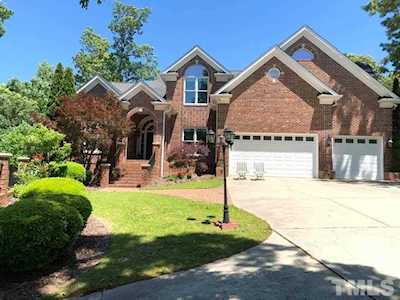 225 Muirfield Lane Clayton, NC 27520