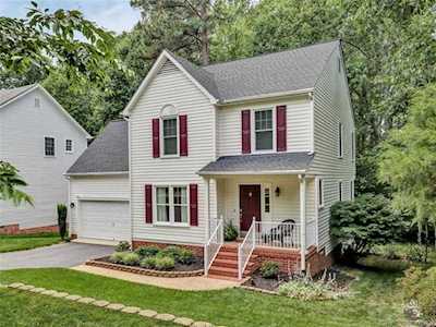 6606 Manor Gate Dr Midlothian, VA 23112
