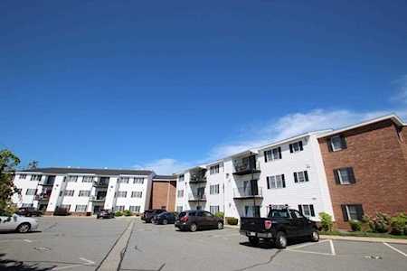 45 Christopher Dr #113 (203) Methuen, MA 01844