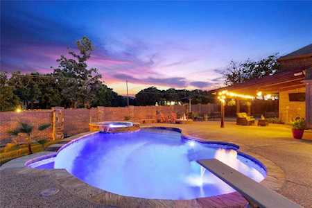 3219 Hidden Springs Drive Corinth, TX 76210