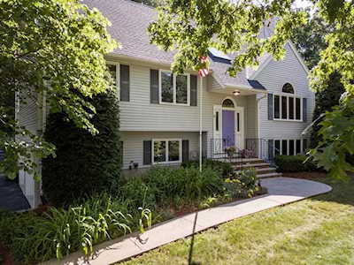 31 Marshall Street North Reading, MA 01864