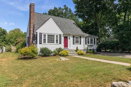 51 Court St Wakefield, MA 01880