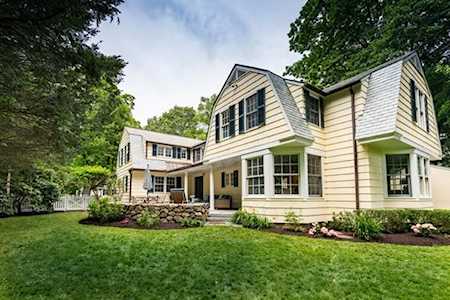 8 Sumner Rd. Wellesley, MA 02481