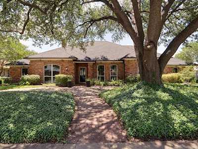 3328 Whiffletree Drive Plano, TX 75023