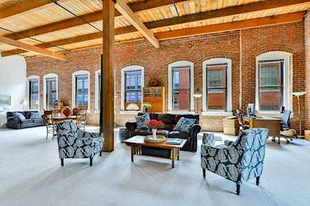 15 Sleeper St #502 Boston, MA 02210