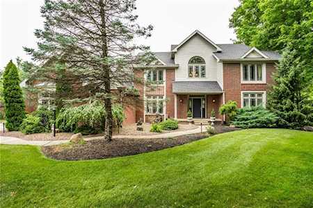 11698 Woods Bay Lane Indianapolis, IN 46236