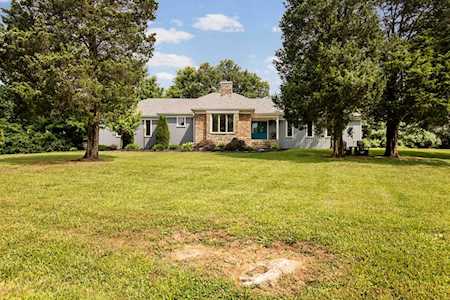 6613 Farmington Ln Crestwood, KY 40014