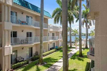 5963 Midnight Pass Rd Sarasota, FL 34242