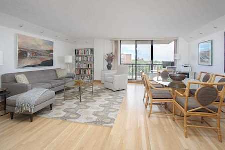 50 Longwood Ave #811 Brookline, MA 02446