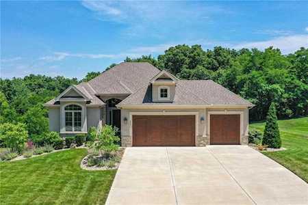 6851 N Myrtle Ct Gladstone, MO 64119