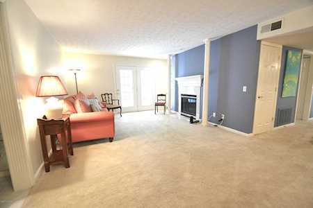 8501 Atrium Dr #104 Louisville, KY 40220
