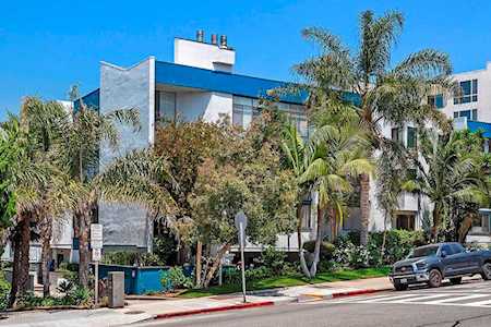 575 Esplanade #102 Redondo Beach, CA 90277
