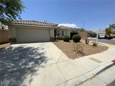 9327 Maple Red Ct Las Vegas, NV 89139