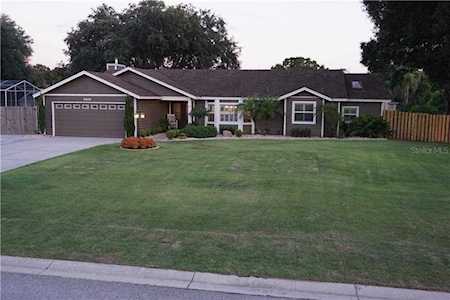 9015 E 60th Ave Bradenton, FL 34202