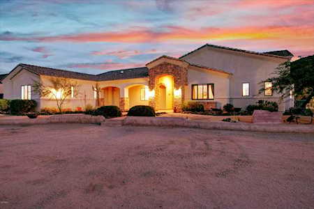1211 E Hohokam Lane New River, AZ 85087