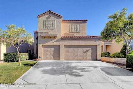 8929 Little Horse Las Vegas, NV 89143