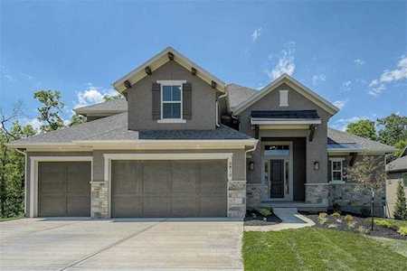 6810 Brownridge Dr Shawnee, KS 66218