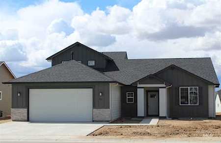 61 S Norcrest Ave. Nampa, ID 83687