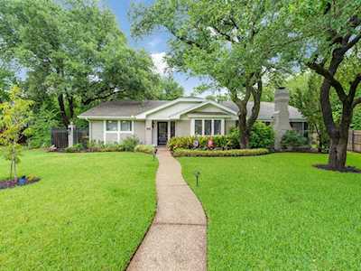 1205 Oakhurst Court Southlake, TX 76092