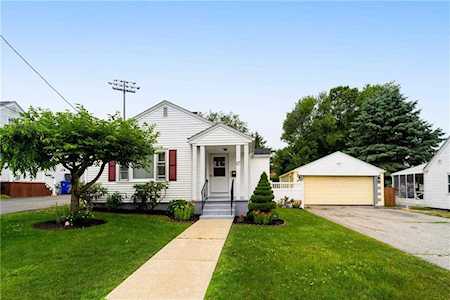87 Andover St North Providence, RI 02904