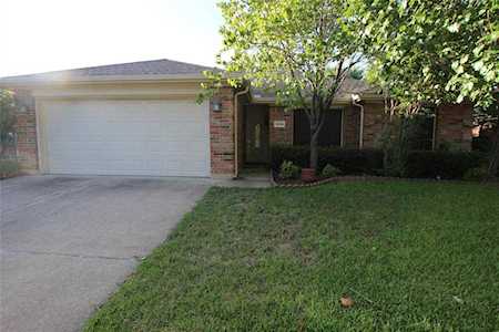 3009 Berkshire Lane Corinth, TX 76210