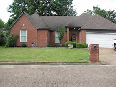 7566 Dexter Hills Dr Memphis, TN 38016