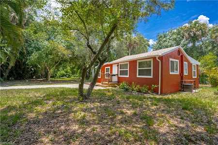 246 Delray Ave Fort Myers, FL 33905