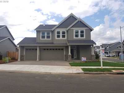 19583 Orchard Grove Ln Oregon City, OR 97045
