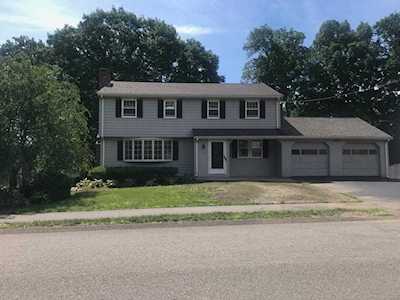 165 Scott Cir Dedham, MA 02026