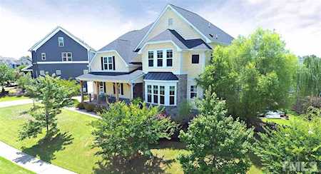 204 Pointe Park Circle Holly Springs, NC 27540