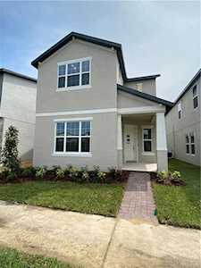 2139 White Feather LOOP Oakland, FL 34787