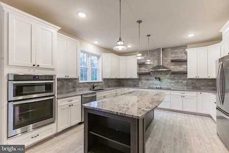9318 Farm View Place La Plata, MD 20646
