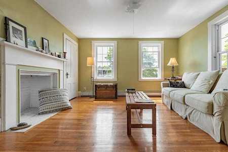 14 Reed St #2 Marblehead, MA 01945