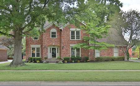 9805 Winged Foot Dr Louisville, KY 40223