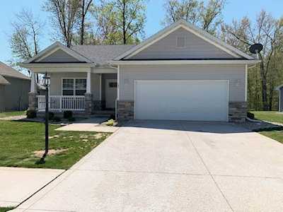 183 Beechnut Court Warsaw, IN 46582
