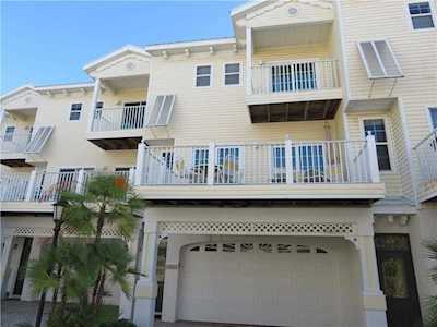 1427 Gulf Dr N #17 Bradenton Beach, FL 34217