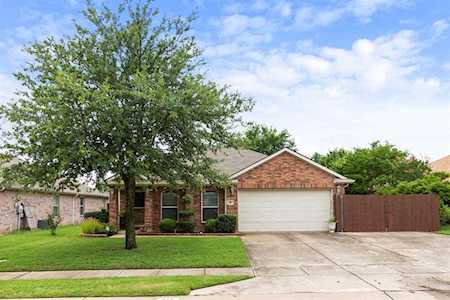 216 Wenrick Drive Roanoke, TX 76262
