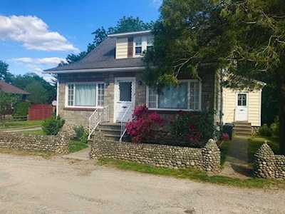16 Viking Ter Worcester, MA 01604