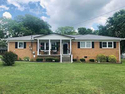 113 Terry Ave Fayetteville, TN 37334