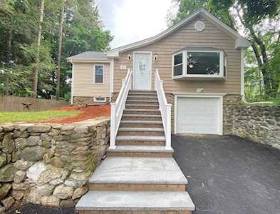 81 City Depot Rd Charlton, MA 01507