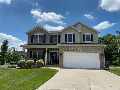 48 Red Brook Ct Ofallon, MO 63366