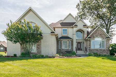 202 Denise Cir Cottontown, TN 37048