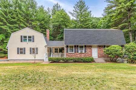 34 Tanglewood Rd Sterling, MA 01564
