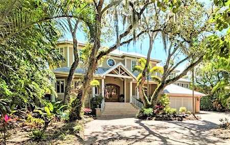 1208 Northport Dr Sarasota, FL 34242