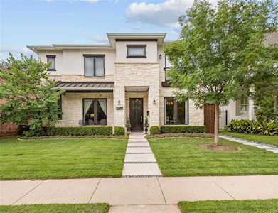 3913 Bunting Avenue Fort Worth, TX 76107