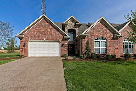 111 Whispering Pines Cir Louisville, KY 40245