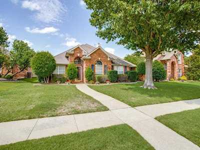 2405 Trailwest Lane Plano, TX 75025