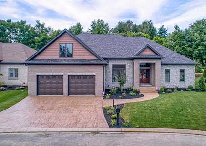 6399 Woodfield Court Newburgh, IN 47630