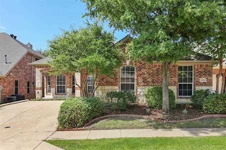 8100 Twin Oaks Drive Mckinney, TX 75070